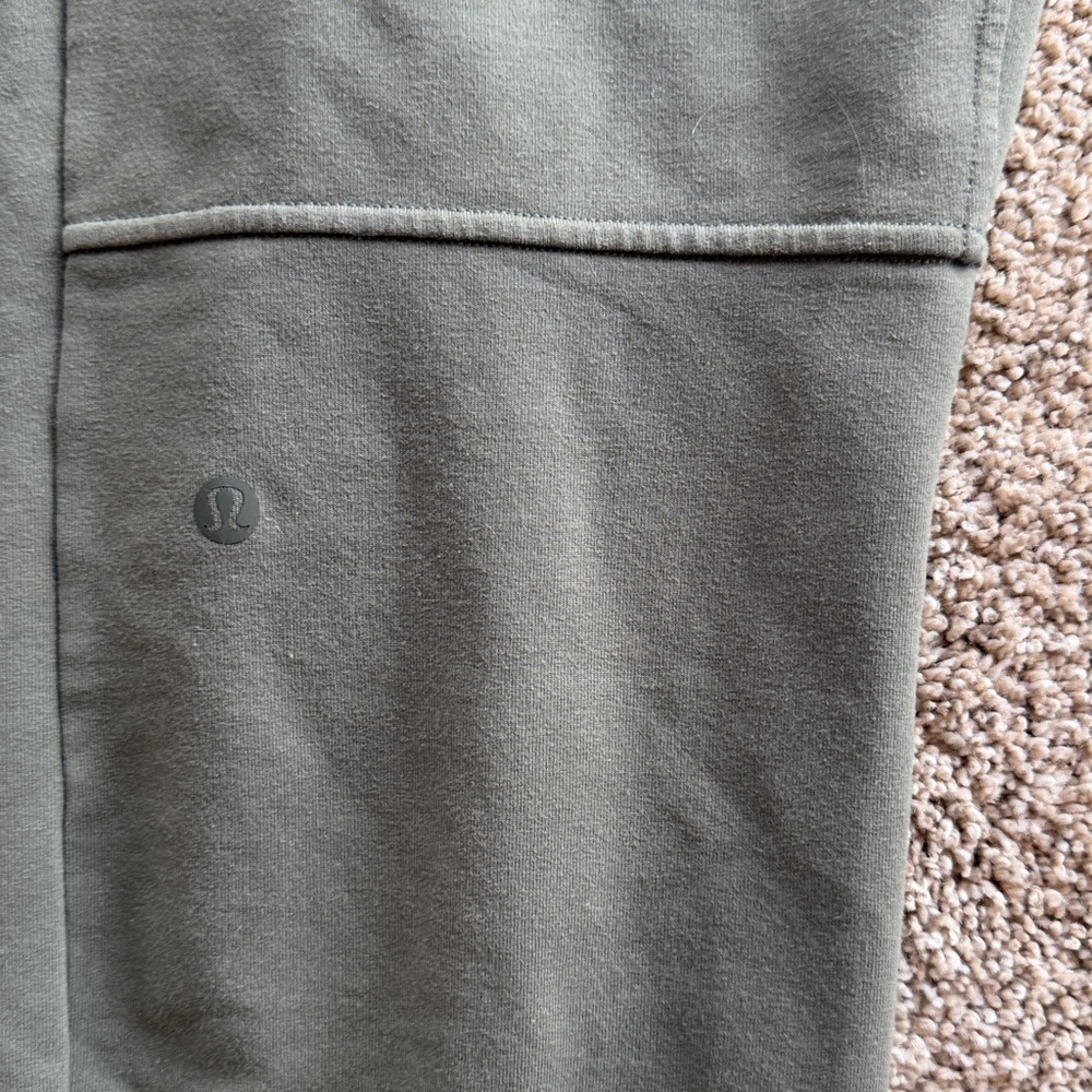 Lululemon City Sweat Jogger
Grey Sage - Picture 11 of 14
